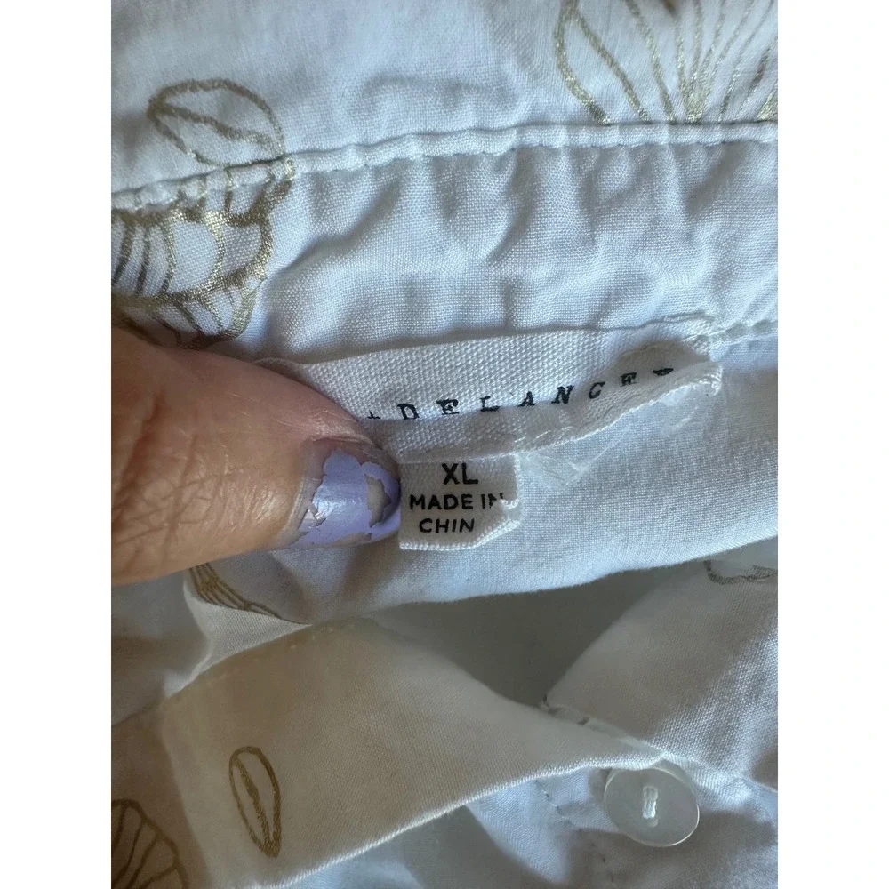 Jane + Delancey Womens XL White Gold Seashell Print Short Sleeve Button Shirt - Picture 6 of 8